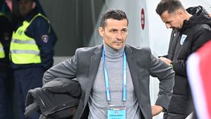 E gata: Costel Gâlcă pleacă de la Universitatea Craiova! Mihai Rotaru îi plătește o sumă record pentru a scăpa de el