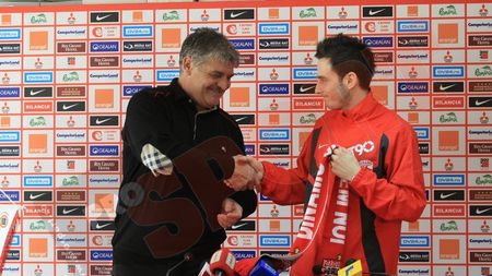 Andone anticipează un derby sărac în goluri:** "Nu va fi un meci precum cel din tur"