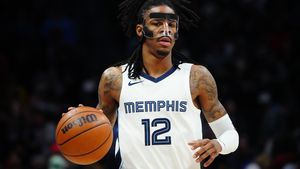 O vedetă din NBA a fost suspendată pentru două meciuri după ce a fluturat un pistol într-un bar de noapte