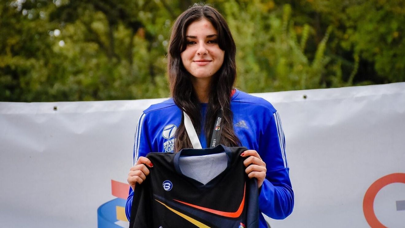 Ea e campioana care a terminat prima clasa a 11-a și pleacă să studieze business și management peste Ocean