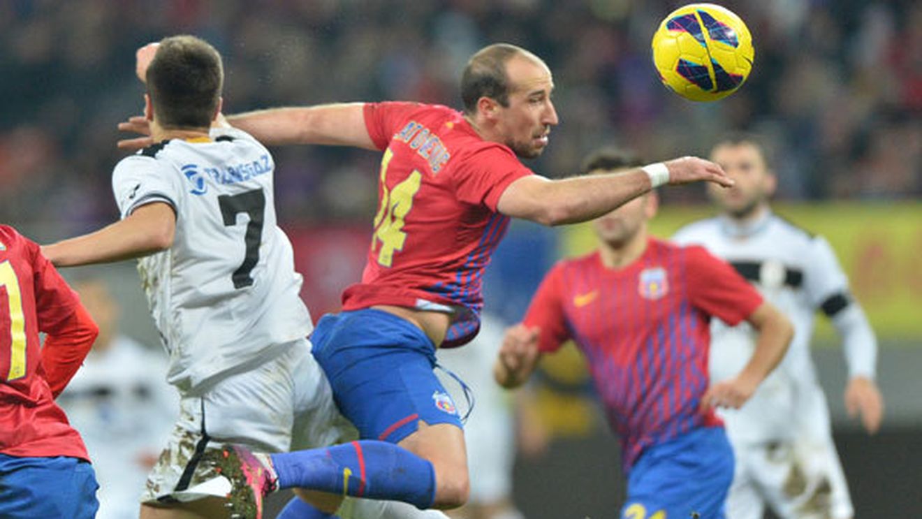 Momentul crucial la meciul cu Gaz Metan! Steaua are un nou "atacant"!** VIDEO Ce a reușit Latovlevici: Pintilii i-a mulțumit