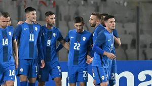 Universitatea Craiova face transferul mult așteptat! Jucătorul recomandat de Alex Mitriță lui Mihai Rotaru semnează contractul! Ce salariu încasează și care e durata acordului | EXCLUSIV