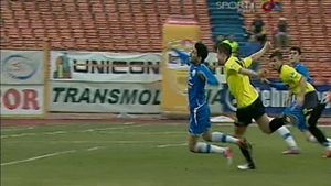 VIDEO Costea, one man show la Piatra Neamț:** a creat o fază spectaculoasă, a obținut un penalty și l-a ratat!