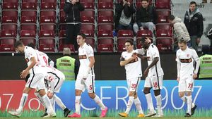 "Curățenia" de la Dinamo se apropie de final! Rednic a renunțat deja la șase jucători care nu s-au încadrat în cerințele sale pentru 2016. De ce au fost îndepărtați 