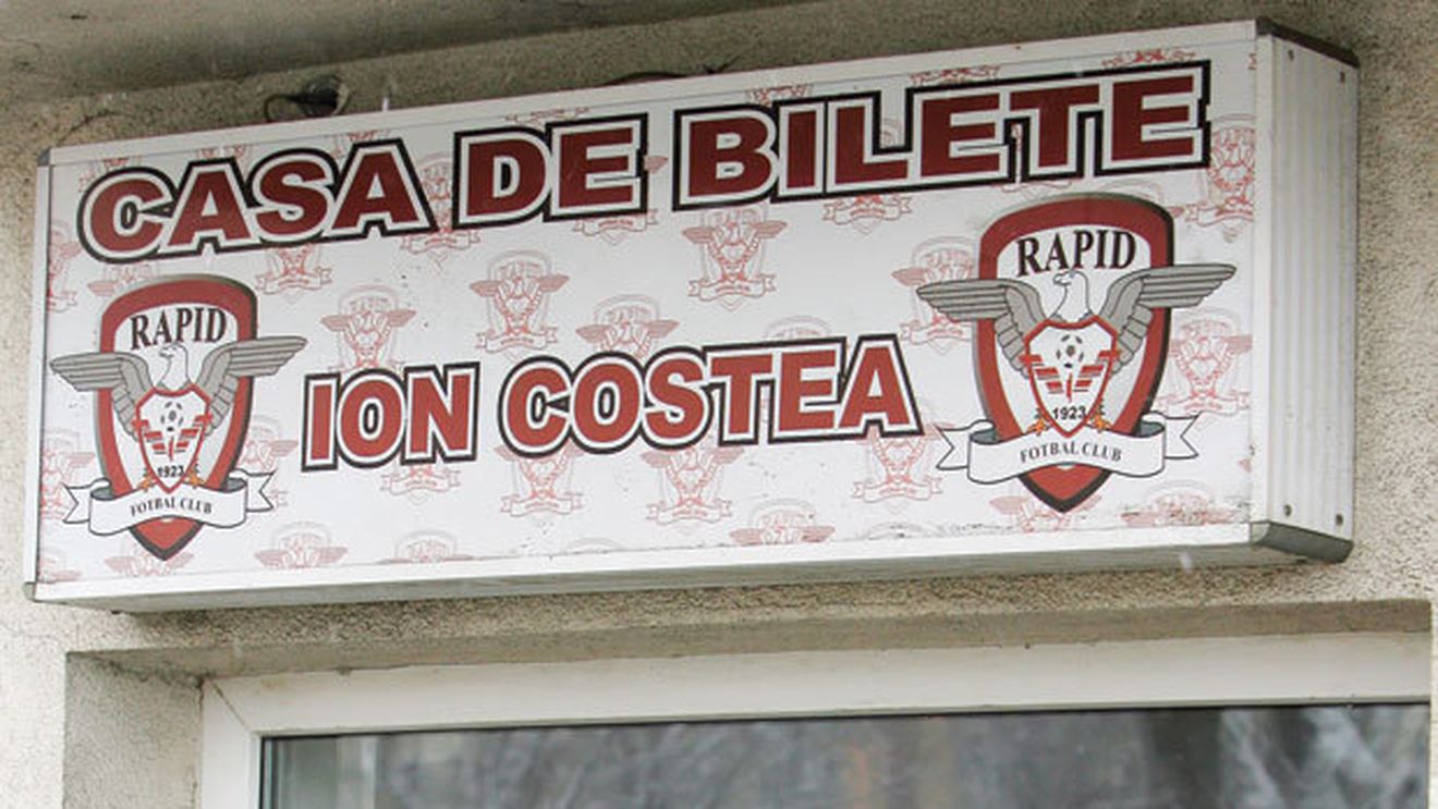 Rapidiștii au luat cu asalt casele de bilete:** "Vânzare ca la un meci cu Steaua"