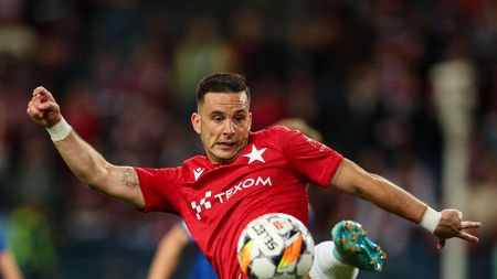 Vârful spaniol dorit de Rapid şi CFR Cluj ar putea ajunge la Universitatea Craiova. Mihai Rotaru ar fi oferit 750.000 de euro pentru fotbalistul trecut pe la Barcelona