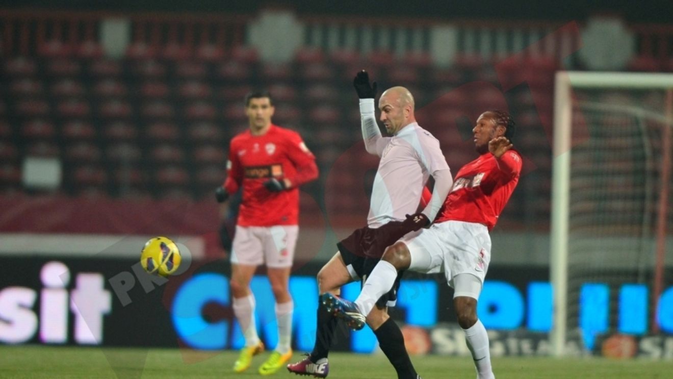 Stoican, mulțumit de jocul spectaculos al "câinilor": "Trebuia să vină și acest moment, am muncit foarte mult!"