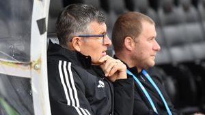 Ce mesaj i-a dat primarul Emil Boc lui Ioan Ovidiu Sabău, după înfrângerea cu CFR. Mesaje trimise și din Japonia. EXCLUSIV 