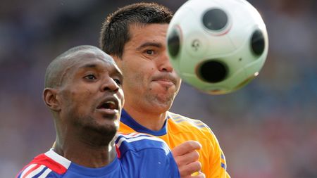 Fiorentina a pus ochii pe Contra