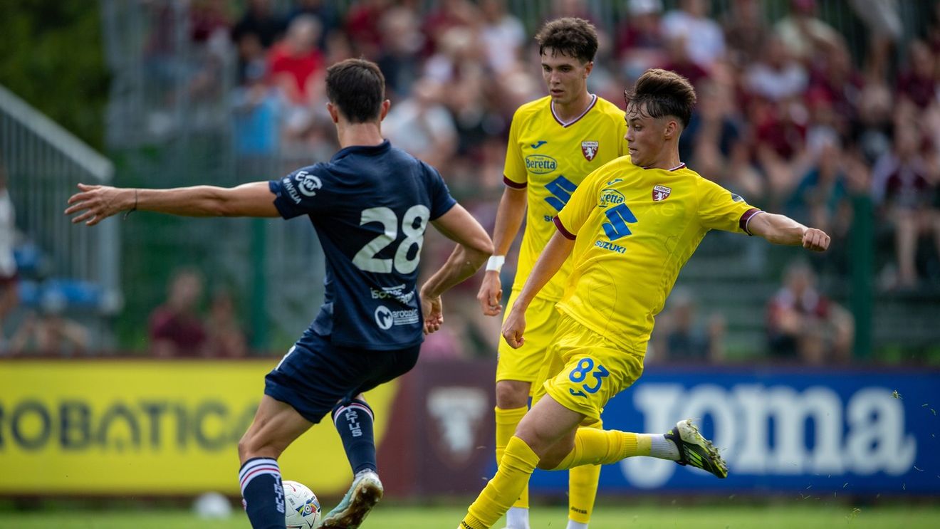 România, pe cale să-l piardă pe „noul Hagi”. A debutat în prima ligă din Italia la 18 ani: „I-a supărat pe jucătorii de Serie A pentru că făcea prea multe driblinguri”. EXCLUSIV