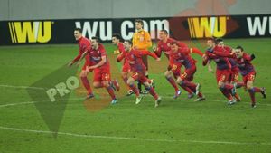 Un fost fotbalist de la FCSB a recunoscut tot: a fost bătut de fanii Rapidului! Când s-a întâmplat: "Nu-mi aduc aminte dacă am dat și eu"