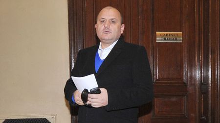 Planul care resuscitează Craiova fotbalistică, unic în fotbalul românesc!** Mititelu: "Echipa nu va mai avea patron!" În ce ligă va juca echipa și ce buget de start va avea