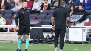 Hansi Flick a fost eliminat și ratează El Clasico împotriva lui Real Madrid. Gestul care i-ar putea aduce 6 etape de suspendare!