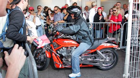 Schumacher, pilot de motocicletă