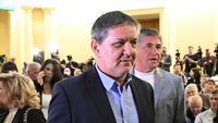 Pus să compare FCSB și Universitatea Craiova, Marius Lăcătuș a dat verdictul: „Ea câștigă!”