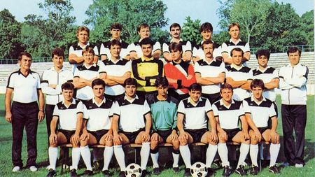 Dilemă pe arena din Regie la împlinirea a 109 ani de istorie. Unde este legitimația lui Gică Hagi? „Juridic el este la Sportul Studențesc, nu s-a transferat niciodată la Steaua”. VIDEO EXCLUSIV