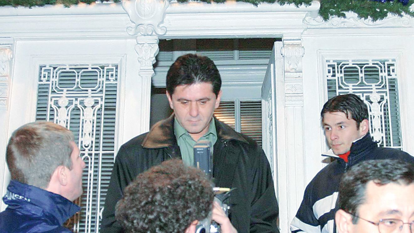 Lăcătuș, antrenor o oră la Craiova