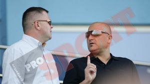 Șiman: "Am jucat rușinos, în reluare" /** Bălan: "Probabil și entuziasmul venirii lui Piți a contat"