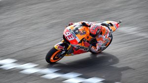 Spectacol MotoGP în Argentina. Marc Marquez pleacă din pole position, urmat de Valentino Rossi și de Jorge Lorenzo