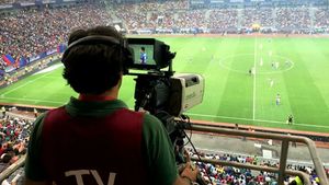 Fotbalistul din Liga 1 s-a enervat că i s-a stricat bolidul nou pe care dăduse o grămadă de bani, așa că a scos bâta din portbagaj și i-a spart farurile! Ce a descoperit a doua zi, când s-a dus să ridice mașina: care era, de fapt, problema!