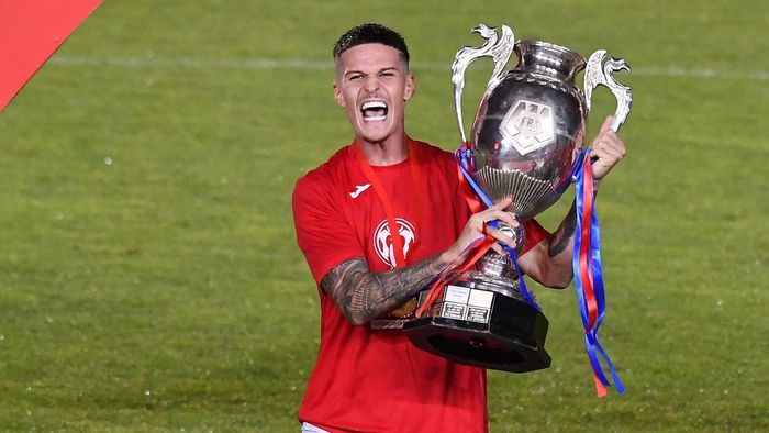 Dennis Man e NEGATIV și le dă speranțe fanilor înainte de FCSB - Dinamo! Cum și-a anunțat fotbalistul revenirea pe terenul de fotbal | FOTO