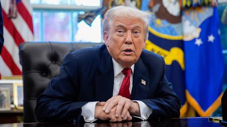 „Mincinosul mincinoșilor”. Donald Trump, pus la zid după pentru că n-a dezvăluit de ce a făcut un RMN