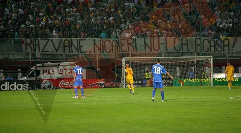 FOTO** Mesajul emoționant al fanilor rapidiști pentru Răzvan! Cum a fost primit selecționerul în Giulești