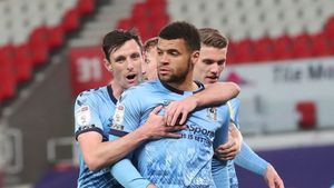 Încă un atacant transferat de CFR Cluj. A jucat pentru un club legendar din Anglia și are un trecut ruinat de accidentări | EXCLUSIV