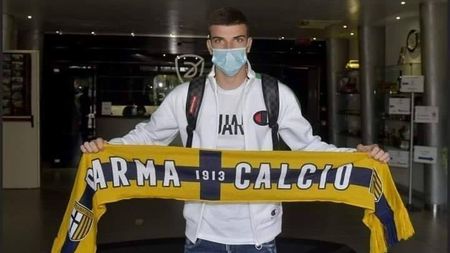 Valentin Mihăilă a ajuns în Italia! Cât plătește Parma pe atacantul Universității Craiova | FOTO