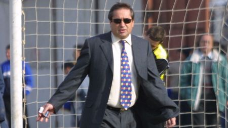 "Era normal ca Dinamo să câștige meciul ăsta, **nu trebuia stricat de arbitri!"