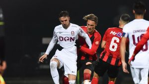 S-a accidentat Louis Munteanu! CFR Cluj are probleme cu atacantul