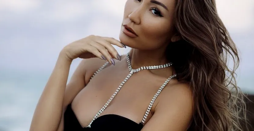 Agentul KGB care poate seduce orice bărbat. Propagandă rusă l-a făcut pe Putin să pară un James Bond perfect