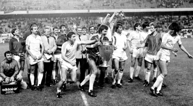 Eroii de la Sevilla, decorați de președintele României la 40 de ani de la câștigarea Cupei Campionilor Europeni. Palatul Parlamentului va fi iluminat în culorile Stelei