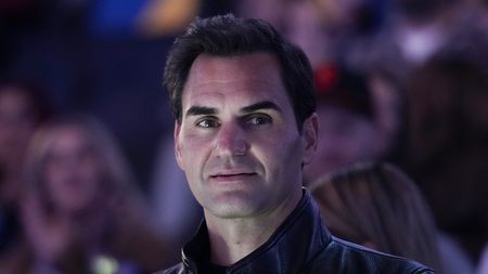 Au rămas încremeniți când au văzut cine a venit la Universitatea lor: Roger Federer a jucat tenis cu studenții de la Stanford!