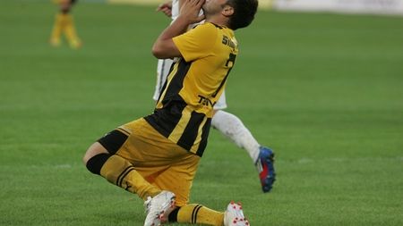 Iulian Popa, exilat de FC Brașov: "Am fost trimis să mă antrenez în condiții improprii. Salariul mi-e neplătit de aproape patru luni"