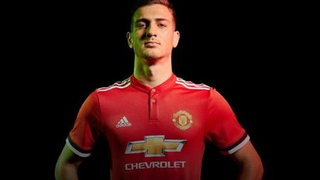 OFICIAL | Mourinho a mai dat o lovitură! Manchester United l-a transferat pe Diogo Dalot de la FC Porto