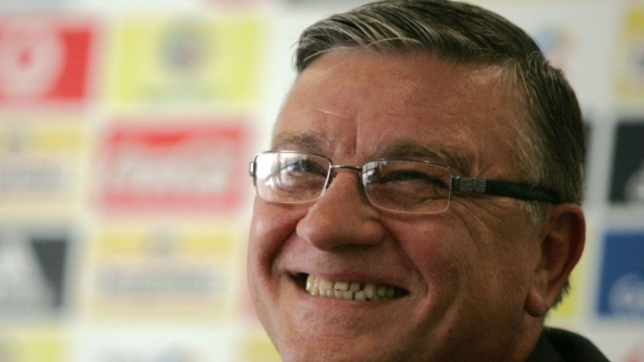 Sandu: "M-aș bucura ca jucătorii să-l convingă pe Piți să rămână"