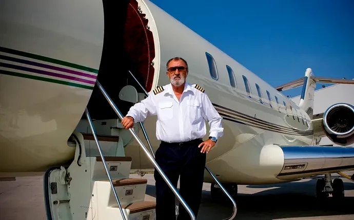 De ce pilotează Ion Țiriac avionul personal la 84 de ani. Magnatul a dezvăluit motivul pe care doar miliardarii lumii îl pot înțelege cu adevărat