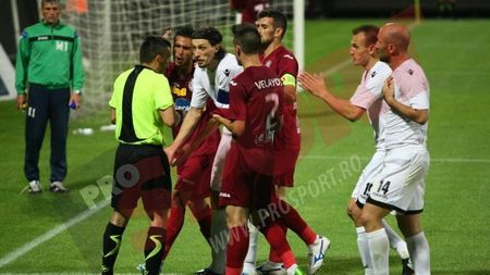 Două puncte din două meciuri cu nou-promovate, clujenii dau vina pe arbitraj: "Orice făceam nu puteam câștiga cu acest arbitru"
