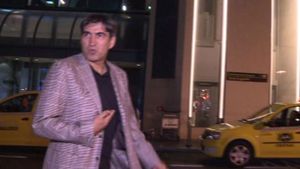 "Sunt prea obosit ca să vorbesc acum..." Victor Pițurcă a revenit în sfârșit în țară, după o săptămână în care a fost blocat de saudiți
