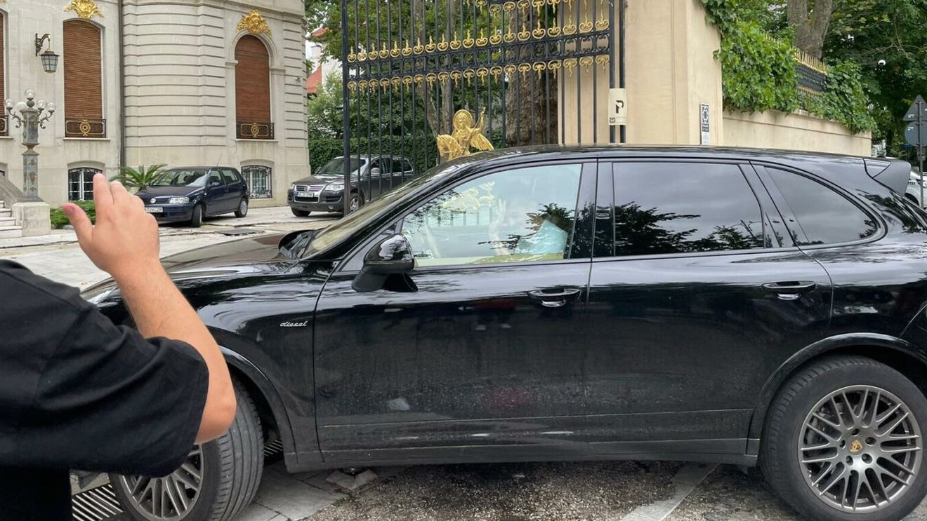 A ajuns să aibă salariu de un milion de euro în țară: „E prieten cu patronul. România e cea mai puternică țară din lume”