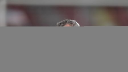 Umbra lui Dinamo la Mediaș. "Sunt cu toții niște holograme care se mișcă dintr-o inerție ireală". Caramavrov scoate în evidență ce-i lipsește grupării lui Mircea Rednic după 1-2 cu Gaz Metan 