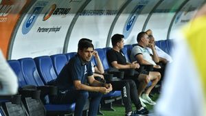 A mutat greșit Craiova? Pițurcă, "urecheat" după înfrângerea cu FCSB: "Nu s-a întâmplat asta nici cu Mangia, nici cu Papură!"