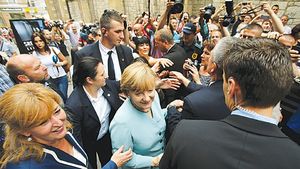 Episod fabulos cu Angela Merkel, vorbind despre Simona Halep pe holurile Parlamentului European! "Mă oprește și mă întreabă asta!"