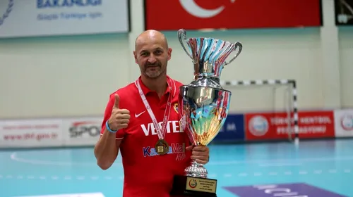 Antrenorul Costică Buceschi, victorios în Supercupa Turciei la handbal feminin cu formația Kastamonu Belediyesi GSK