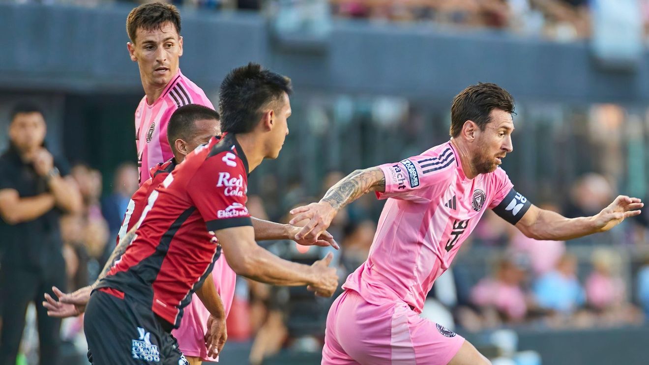 Ce mașină are Leo Messi la Miami, în timp ce rivalul Cristiano Ronaldo a primit un BMW de 209.000 de dolari