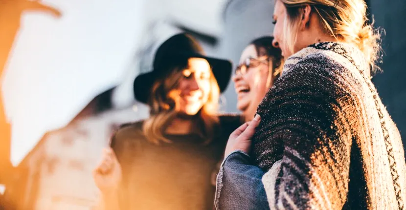 Bancul zilei. Trei femei se retrag la mănăstire și dau interviu cu parohul: „Ai fost cuminte în lume?”