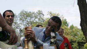 Gigi Becali: "Când beau, dansez cel mai bine dintre toți!"