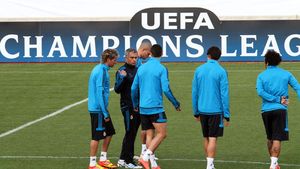 Cum să arunci 93 de milioane de euro pe fereastră?** Fanii Realului i-au trimis un bilețel lui Mourinho: "Scapă de ăștia trei IMEDIAT!" 