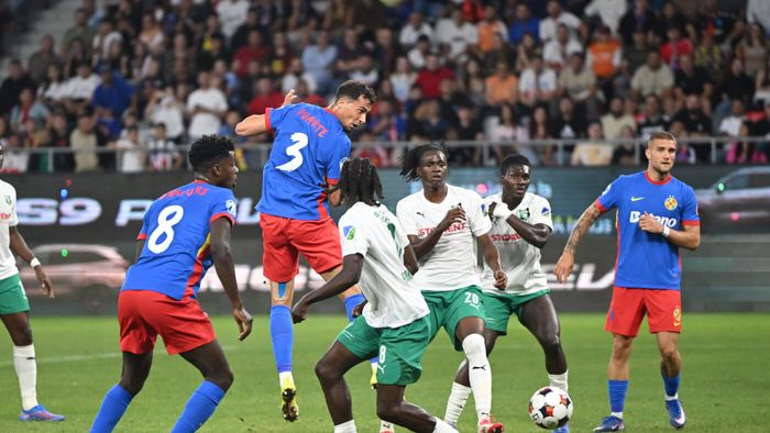 Gnahore, OUT de la FCSB după 45 de minute! Gigi Becali n-a rezistat și a făcut două schimbări la pauza meciului FCSB - Auda
